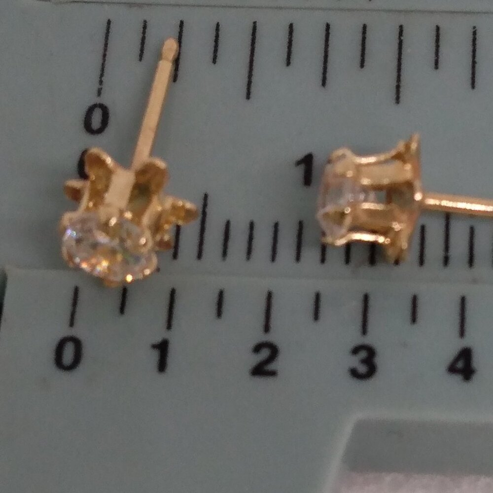 10k Solid Gold Earrings - image 6